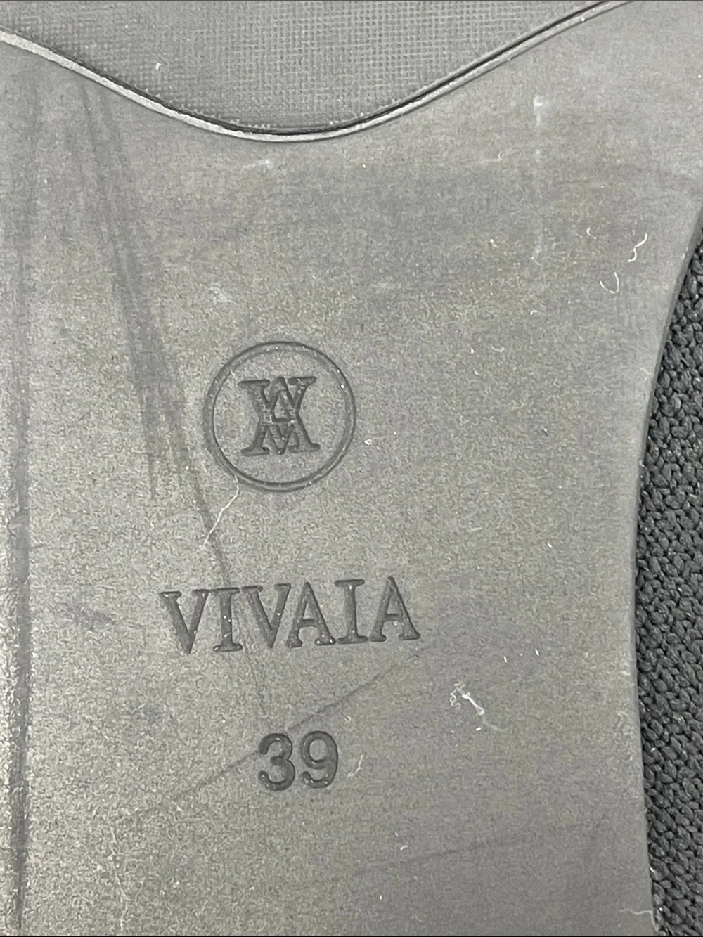 Vaneli streamlined slip